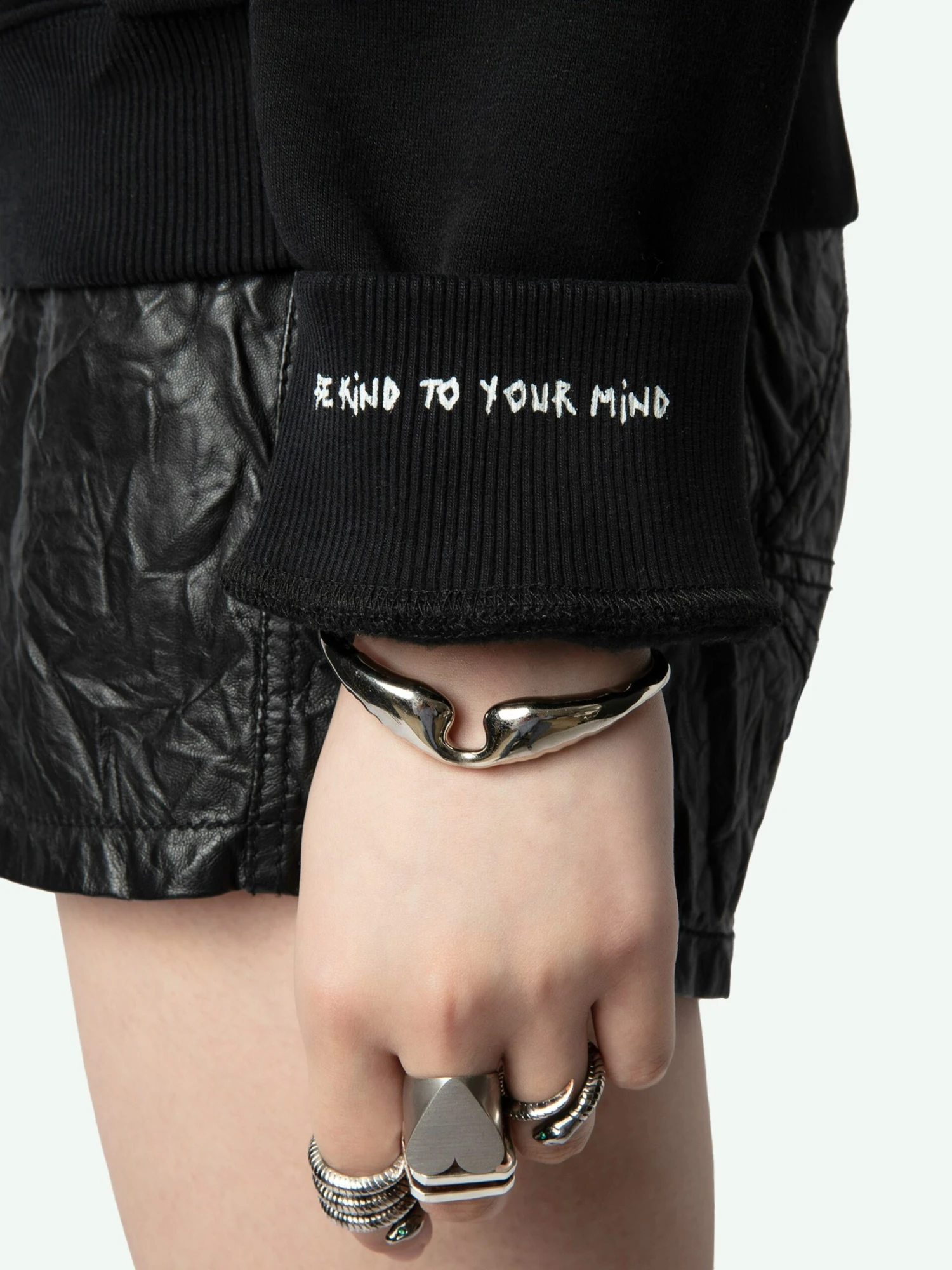 Georgy Diamante Wings Sweatshirt Black Zadig & Voltaire Georgy Diamante Wings Sweatshirt Black -Zadig Et Voltaire JWSS00600 NOIR ADDI 2 668cfe78167c7 scaled