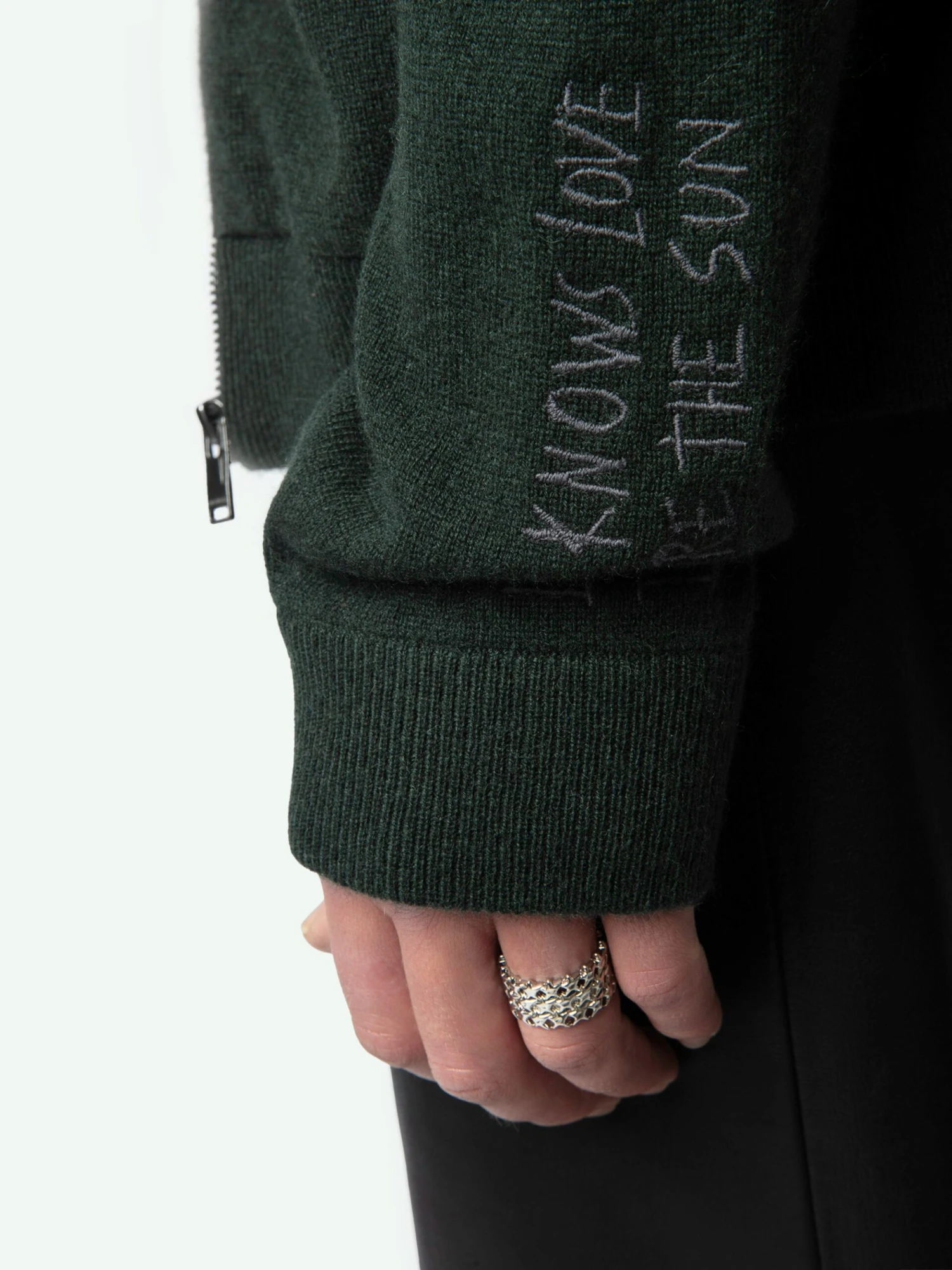 Clash Cardigan Beetle Zadig & Voltaire Clash Cardigan Beetle -Zadig Et Voltaire KMCA01237 BEETLE ADDI 3 67619a7e5016f scaled