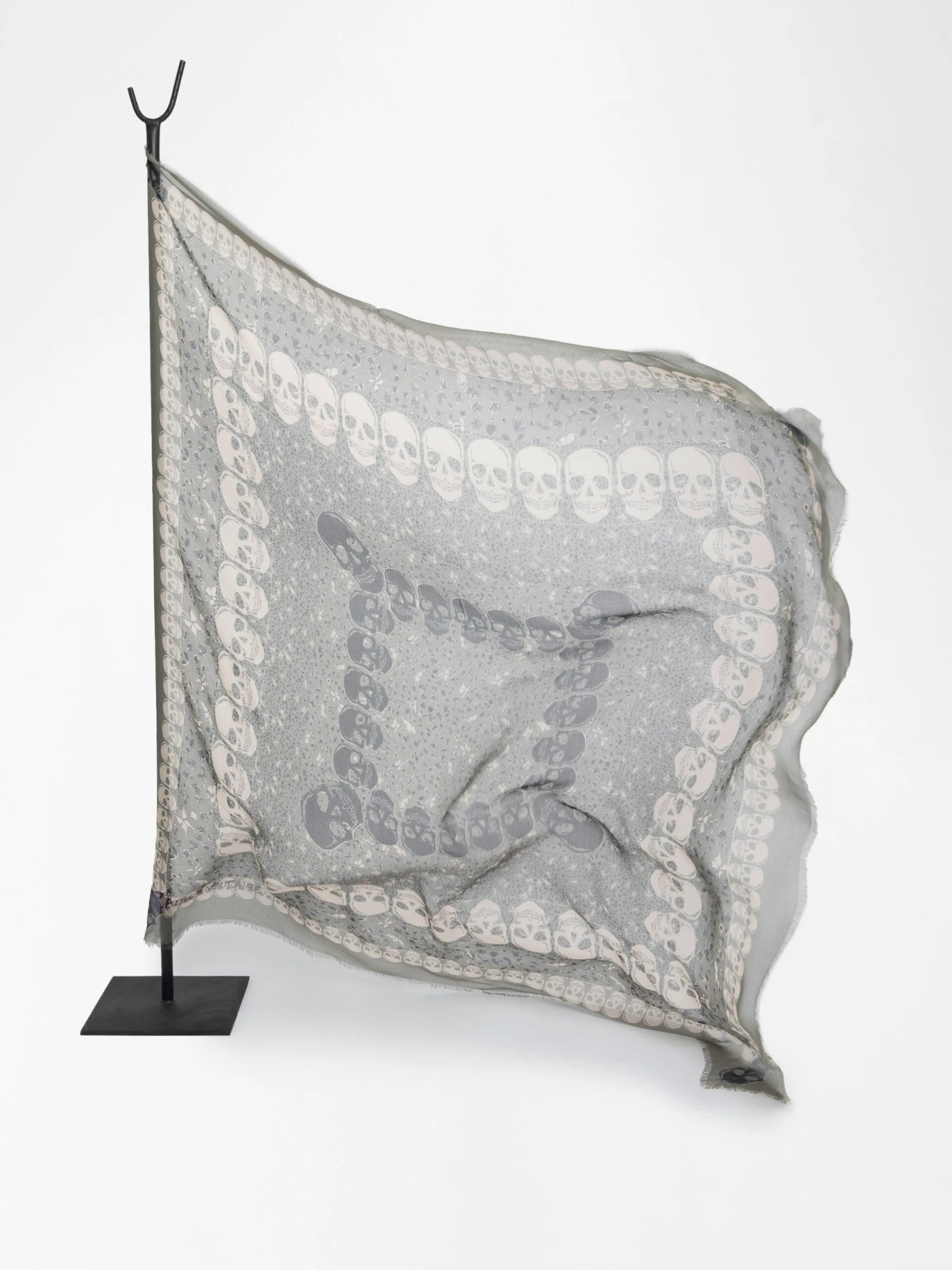 Kerry Scarf Record Zadig & Voltaire Kerry Scarf Record -Zadig Et Voltaire owsc01519 record addi 1 scaled